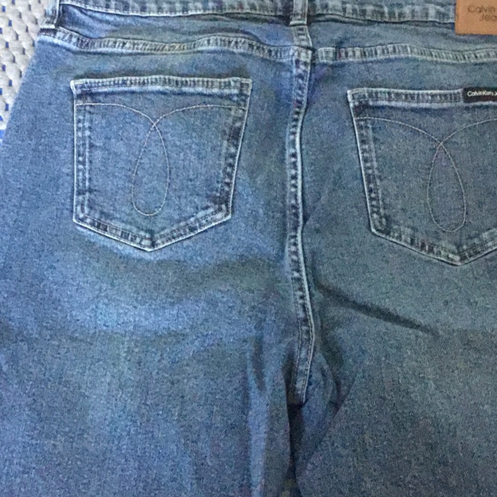EUC Calvin Klein jeans